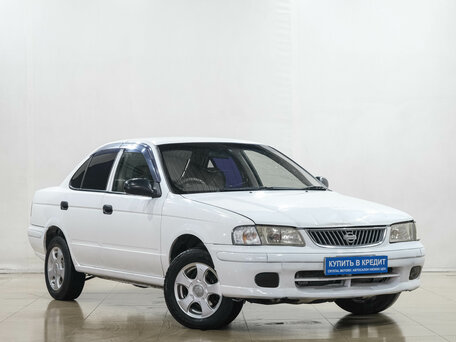 Nissan Sunny B15