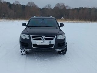 2008 Volkswagen Touareg I Рестайлинг, чёрный, 999999 рублей, вид 2