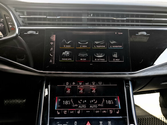 2018 Audi Q8 55 TFSI I (4M), оранжевый, 5150000 рублей - вид 17
