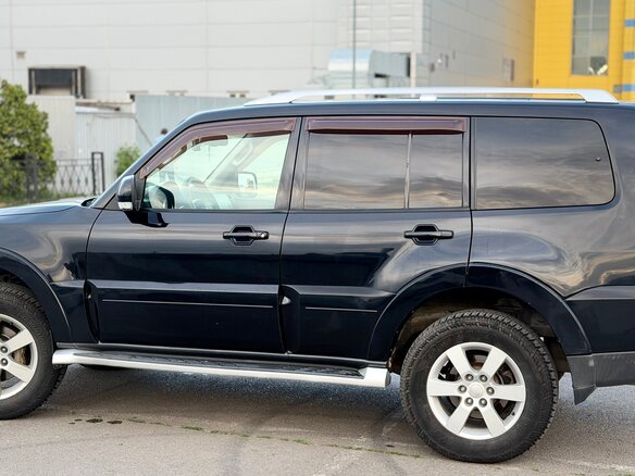 2007 Mitsubishi Pajero IV, чёрный, 1350000 рублей - вид 5