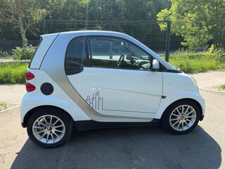 2009 Smart Fortwo II, серебристый, 595000 рублей, вид 2