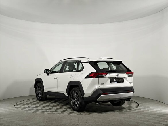 2025 Toyota RAV4 V (XA50), белый - вид 4
