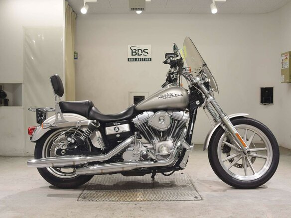 2008 Harley-Davidson Dyna Super Glide, серебристый, 777000 рублей - вид 1