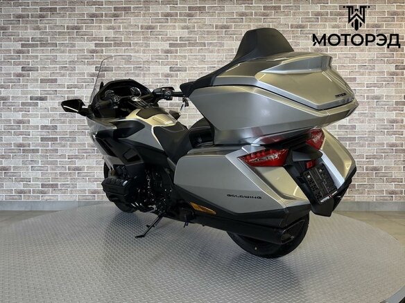 2025 Honda GL 1800 Gold Wing, серебристый, 3275000 рублей - вид 13