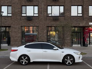 2017 Kia Optima IV, белый, 1950000 рублей, вид 3