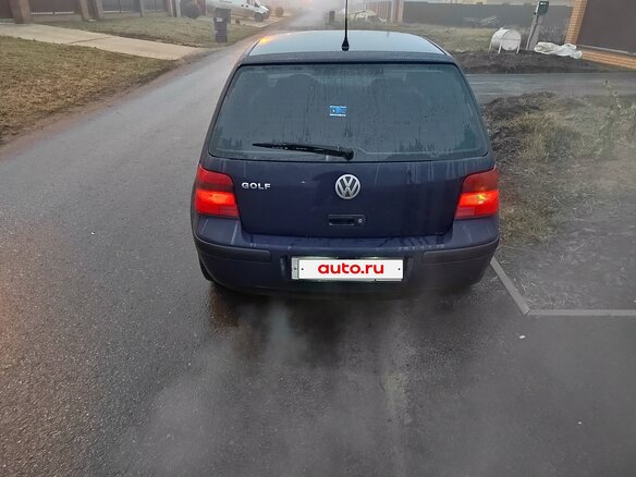 1999 Volkswagen Golf IV, синий, 410000 рублей - вид 2