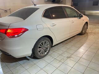 2013 Citroen C4 II, белый, 675555 рублей, вид 3