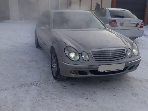 2003 Mercedes-Benz E-Класс 320 III (W211, S211), серый, 870000 рублей - вид 3