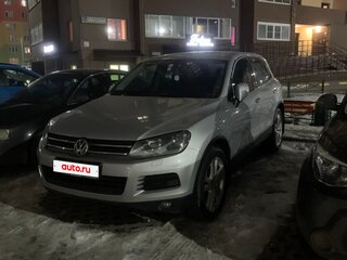 2011 Volkswagen Touareg II, серебристый, 1800000 рублей, вид 2