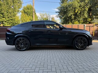 2020 BMW X6 M Competition III (F96), чёрный, 10800000 рублей, вид 3