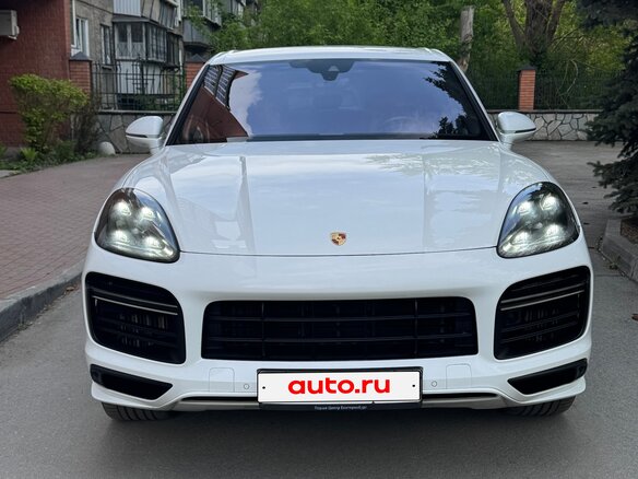 2018 Porsche Cayenne Turbo III, белый, 7990000 рублей - вид 1