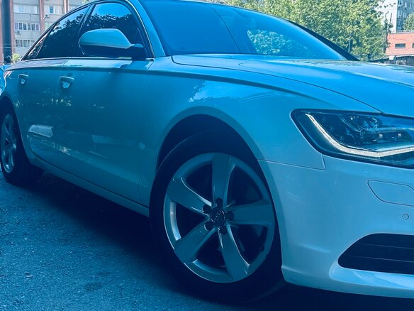 2011 Audi A6 IV (C7), белый, 1650000 рублей - вид 2