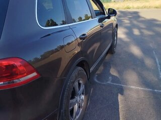 2010 Volkswagen Touareg II, коричневый, 1350000 рублей, вид 5