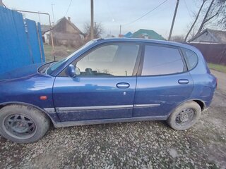 2000 Daihatsu Sirion I (M1), синий, 140000 рублей, вид 4