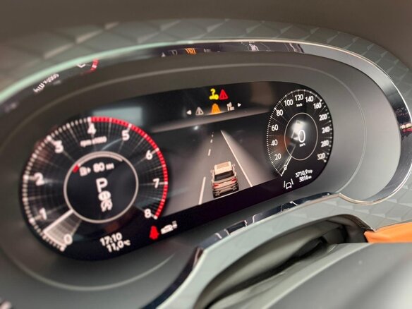 2024 Bentley Bentayga I Рестайлинг, серый - вид 9