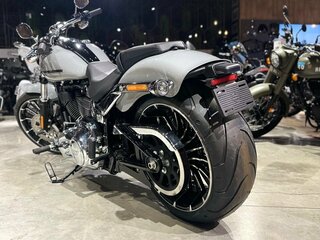 2024 Harley-Davidson Breakout, серый, 3990000 рублей, вид 5