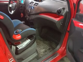 2011 Chevrolet Spark III, красный, 700000 рублей, вид 3