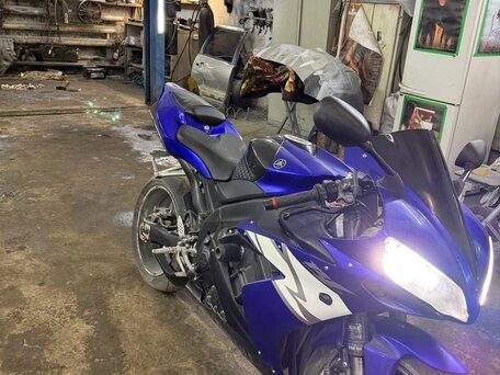 2005 Yamaha YZF-R1, чёрный, 600000 рублей, вид 5