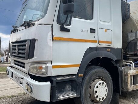 2012 Sinotruk Howo Миксер, белый, 3000000 рублей, вид 3