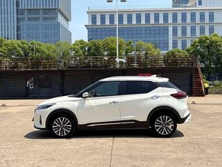 2023 Nissan Kicks I Рестайлинг, белый, 1200000 рублей, вид 4