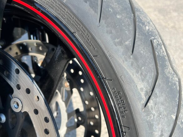 2010 Yamaha YZF-R1, чёрный, 1100000 рублей - вид 8