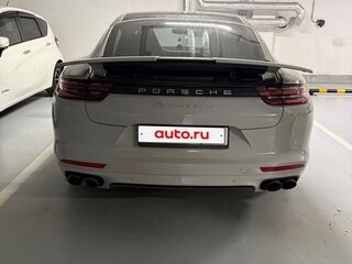 2017 Porsche Panamera Turbo II, серый, 6850000 рублей, вид 4
