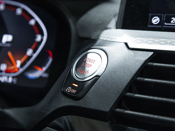 2021 BMW X3 20i xDrive III (G01), серый, 4750900 рублей - вид 28