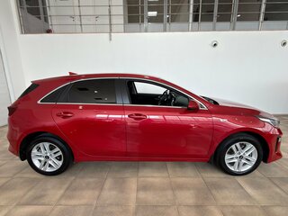 2021 Kia Ceed III, красный, 1800000 рублей, вид 5