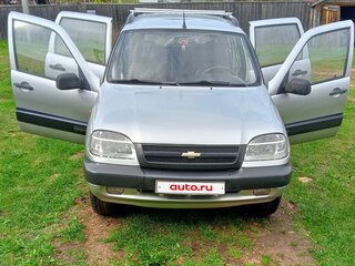 2004 Chevrolet Niva I, серый, 335000 рублей, вид 1