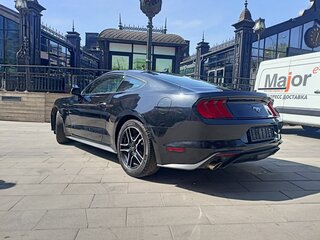 2021 Ford Mustang VI Рестайлинг, чёрный, 2990000 рублей, вид 1