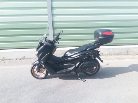 2023 Yamaha NMAX, чёрный, 425000 рублей, вид 2