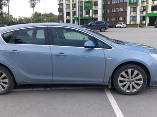 2010 Opel Astra J, голубой, 650000 рублей, вид 2