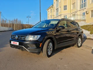 2020 Volkswagen Tiguan Allspace II, чёрный, 2590000 рублей, вид 1
