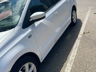 2011 Volkswagen Polo V, белый, 750000 рублей, вид 2