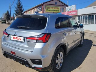2021 Mitsubishi ASX I Рестайлинг 3, серебристый, 2170000 рублей, вид 2