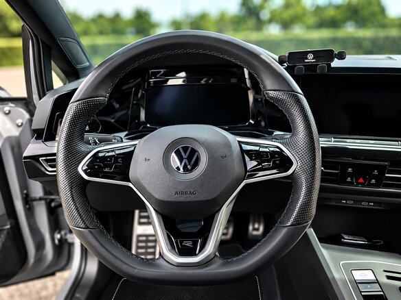 2023 Volkswagen Golf VIII, серый, 1800002 рублей - вид 8