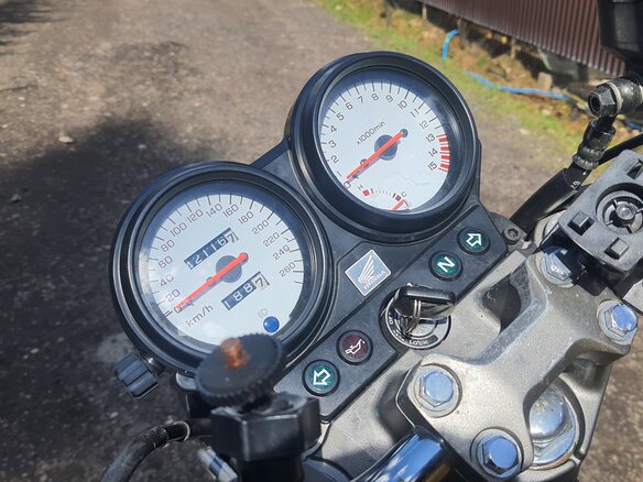 2002 Honda CB 600F Hornet, жёлтый, 330000 рублей - вид 3