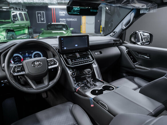 2026 Toyota Land Cruiser 300 Series, чёрный - вид 9