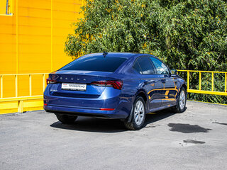 2020 Skoda Octavia IV (A8), синий, 2075000 рублей, вид 5