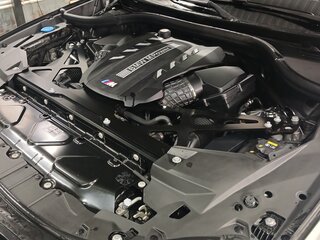 2022 BMW X5 M Competition III (F95), серый, 13500000 рублей, вид 3