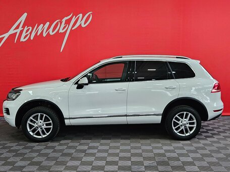 2013 Volkswagen Touareg II, белый, 1790000 рублей, вид 2