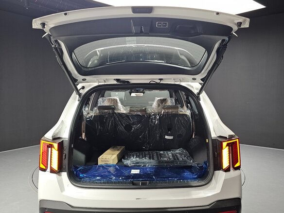 2025 Kia Sorento IV Рестайлинг, белый, 8077700 рублей - вид 28