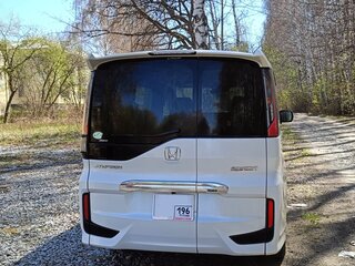 2018 Honda Stepwgn Spada V Рестайлинг, белый, 2495000 рублей, вид 5