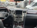 2012 Lexus LX 570 III Рестайлинг, чёрный, 4500000 рублей - вид 4