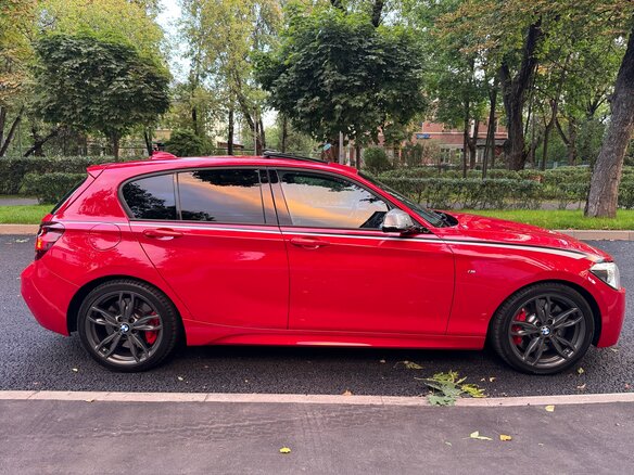 2011 BMW 1 серии 120d II (F20/F21), красный, 2450000 рублей - вид 4