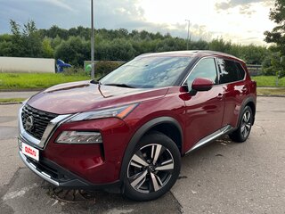 2022 Nissan Rogue III, красный, 2990000 рублей, вид 1
