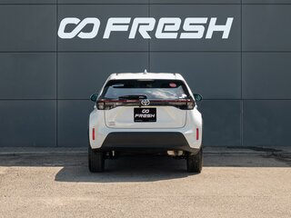 2021 Toyota Yaris Cross I, белый, 2145000 рублей, вид 4