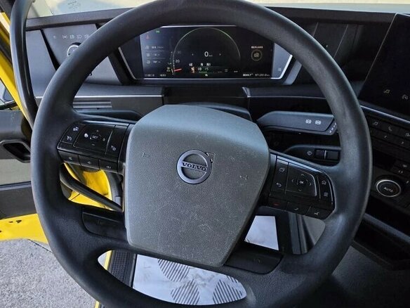 2021 Volvo FH, жёлтый, 9300000 рублей - вид 25