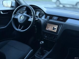 2018 Skoda Rapid I Рестайлинг, белый, 835000 рублей, вид 2