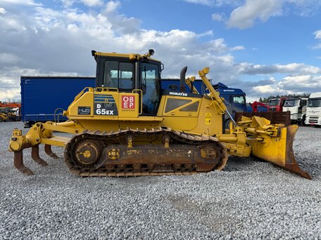 2017 Komatsu D65, жёлтый, 12300000 рублей, вид 1